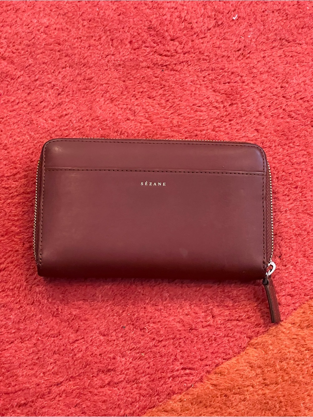 Sézane Victoria Wallet crafted in smooth natural heritage leather